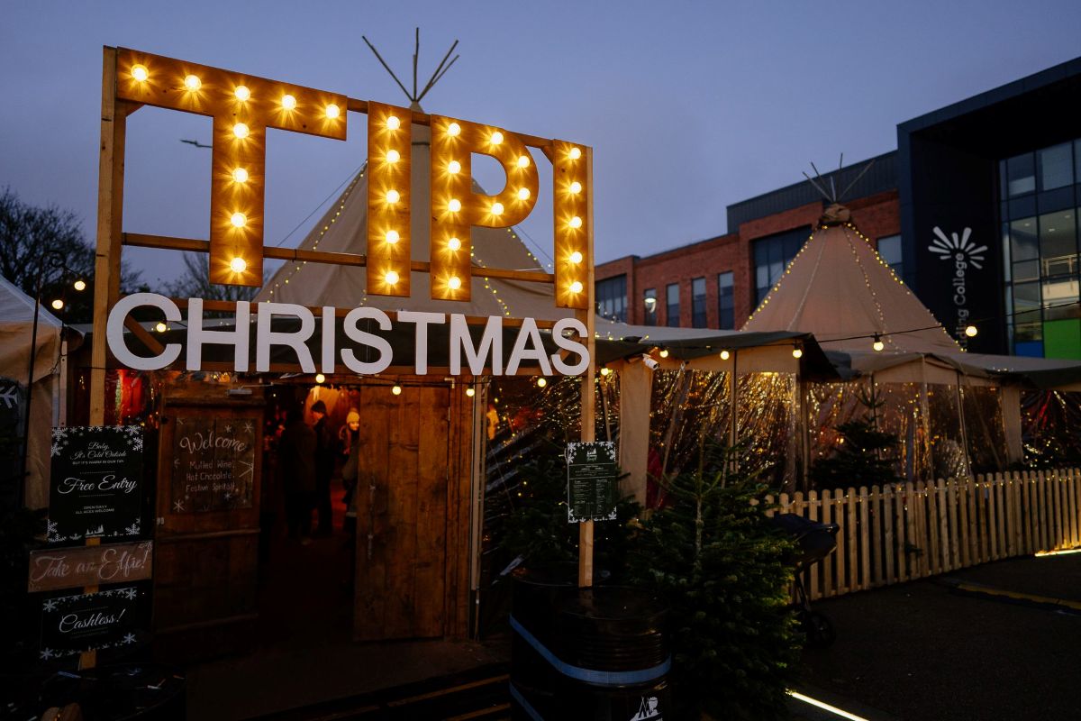 Tipi Christmas